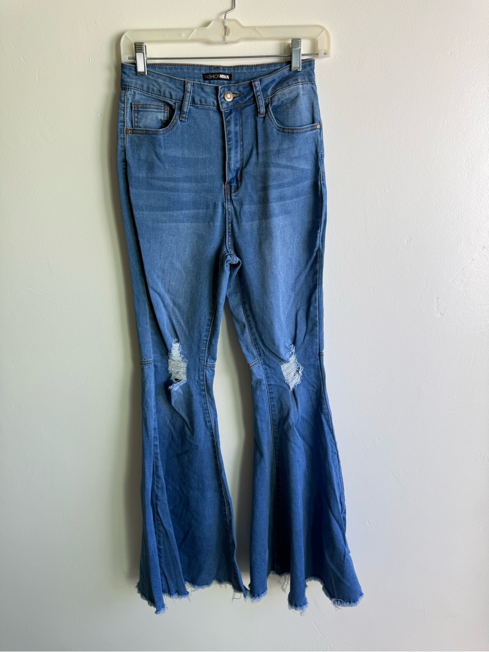 Fashion Nova Extreme Flare Heart Pocket High Rise Jeans size 7/29